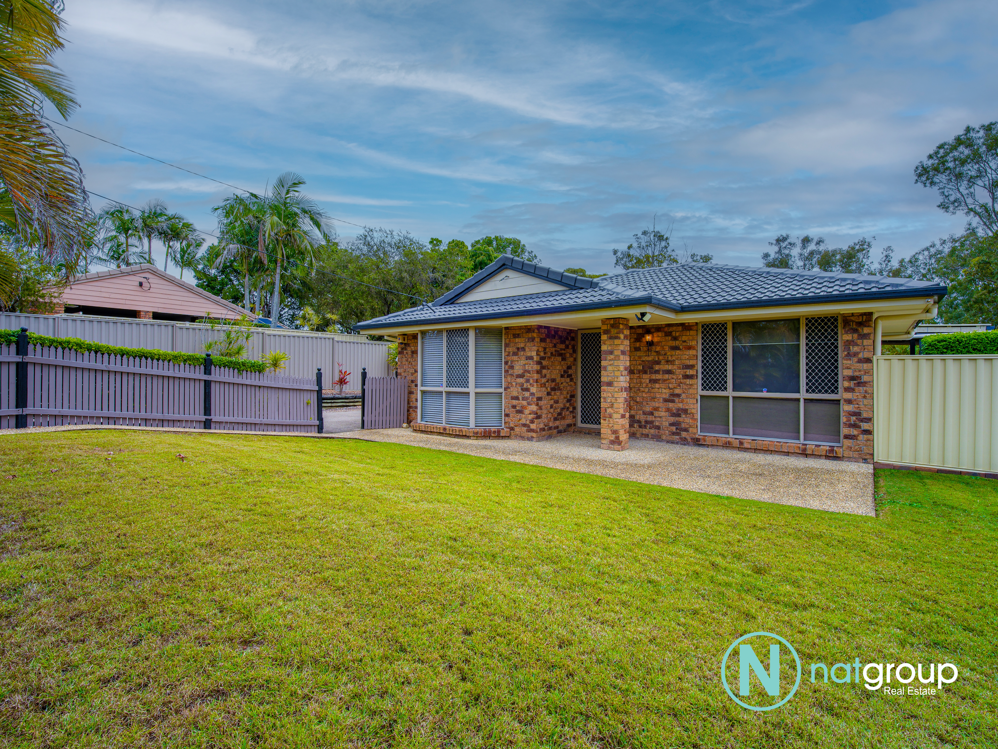 8 Acorus Court REGENTS PARK QLD - 4118, RES3233