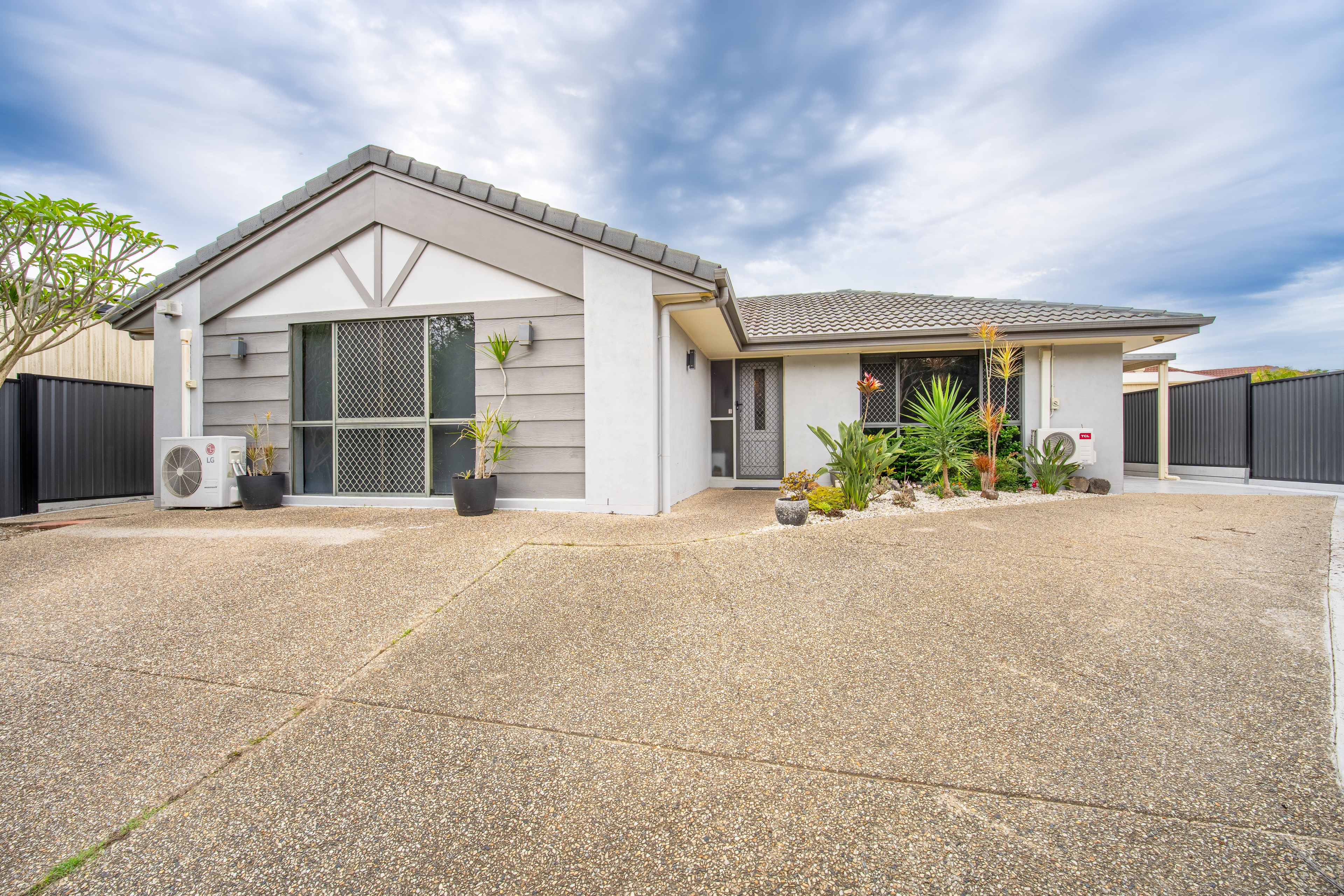 10 Kimridge Drive